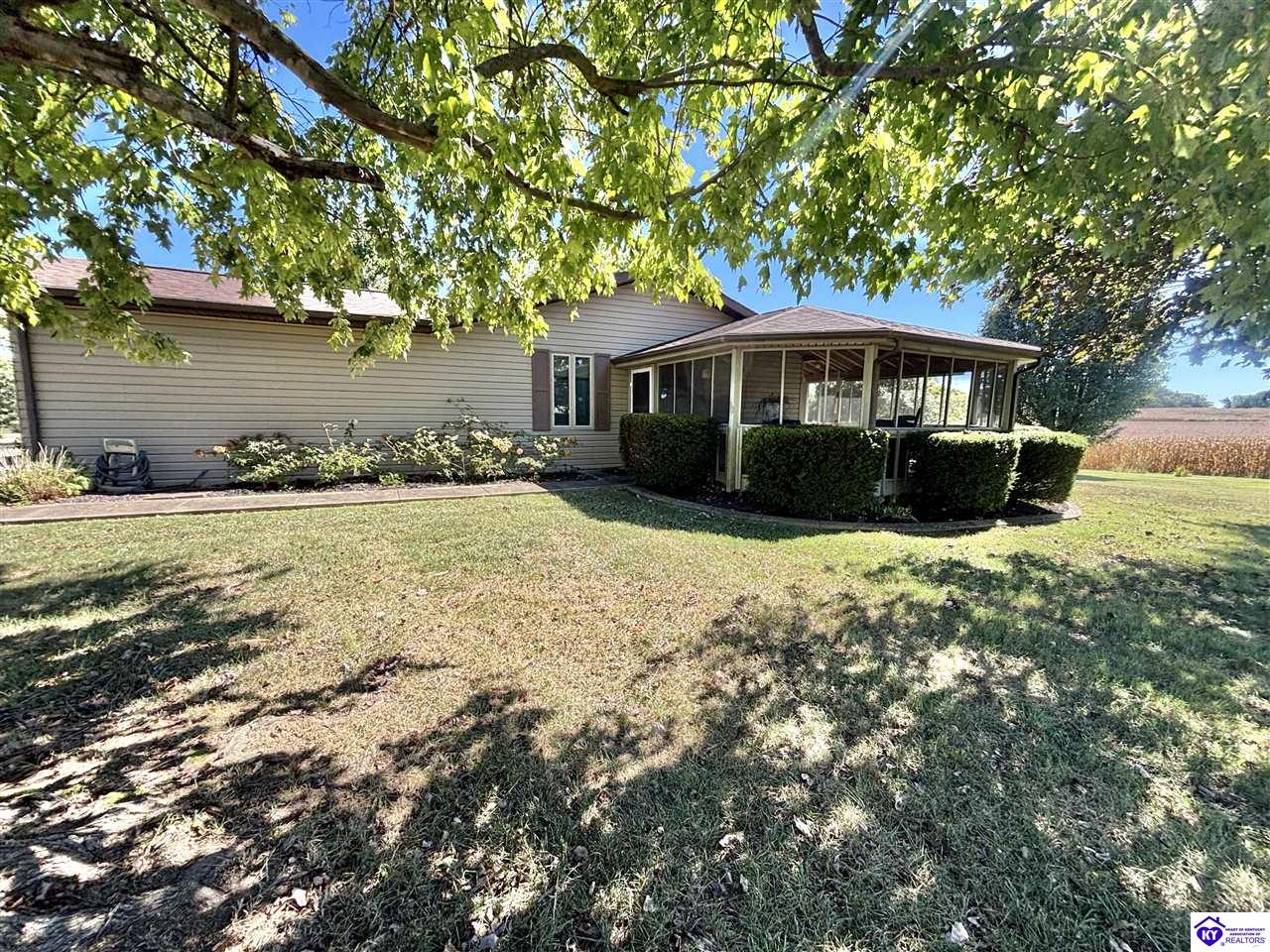 200 Westshore Drive Property Photo 5