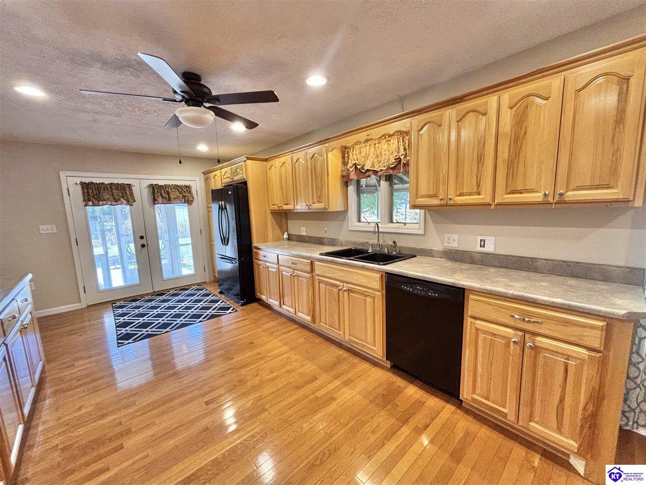 200 Westshore Drive Property Photo 46