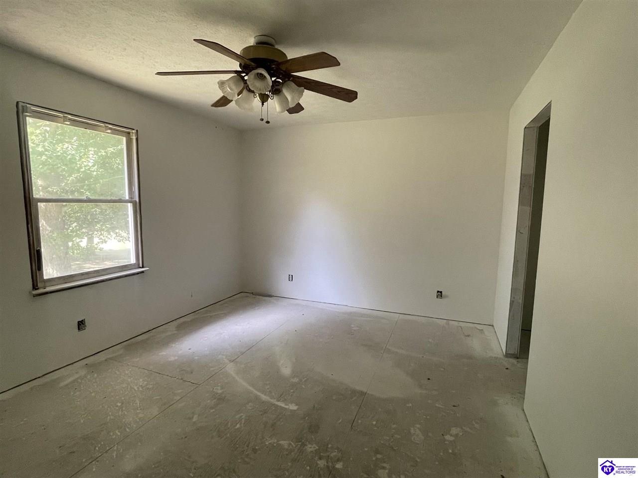 521 Glenview Drive Property Photo 21
