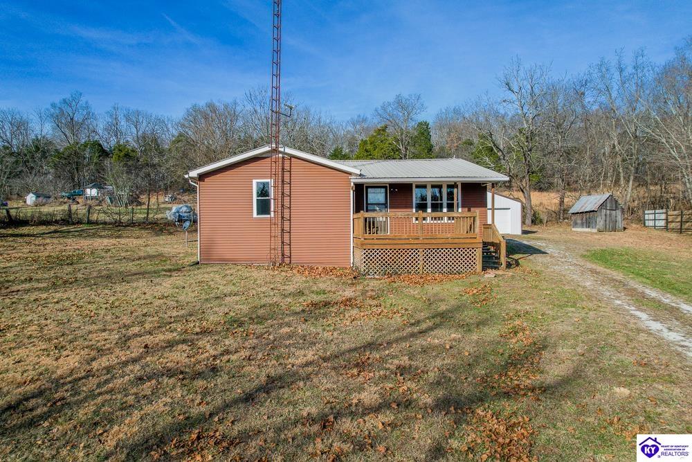2101 Star Mills Eastview Road Property Photo 1