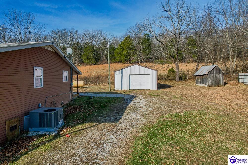 2101 Star Mills Eastview Road Property Photo 4