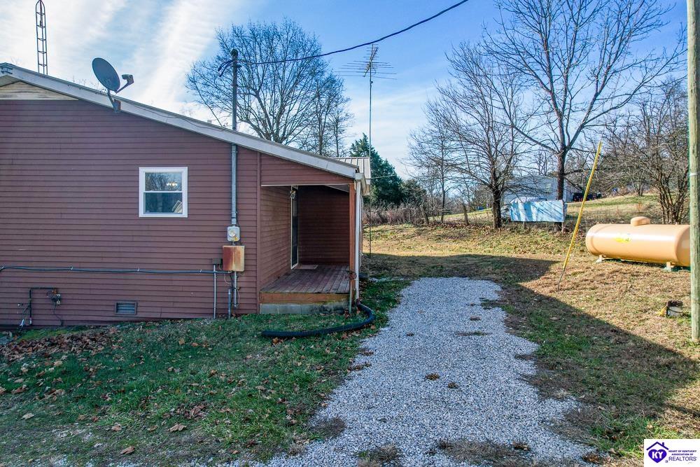 2101 Star Mills Eastview Road Property Photo 5
