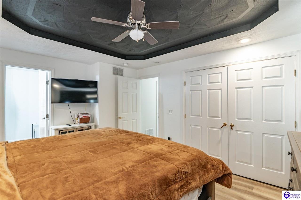 2712 Roundtop Road Property Photo 16