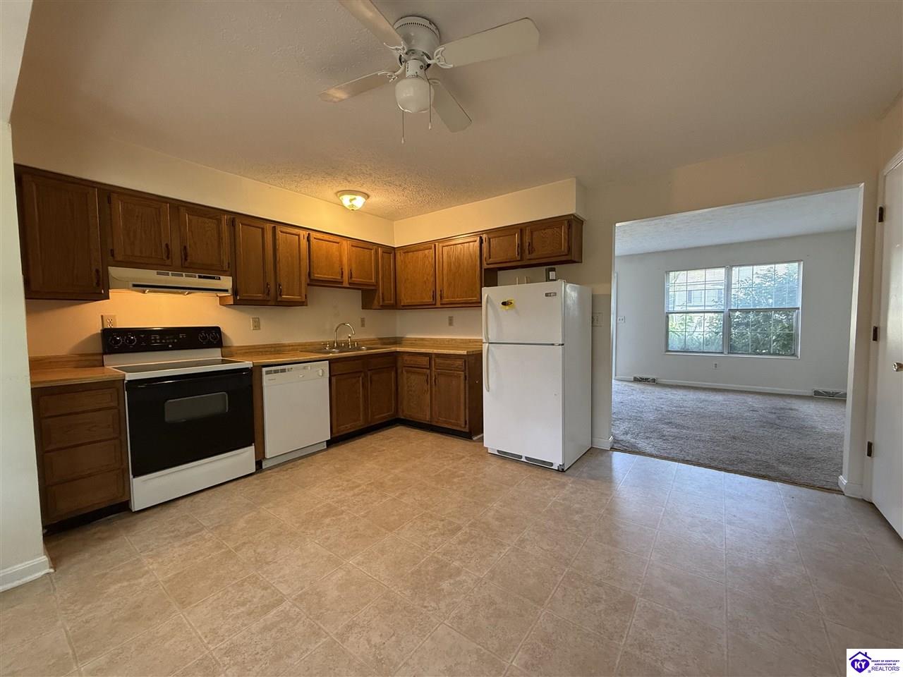 1011 Scenic Drive Property Photo 7