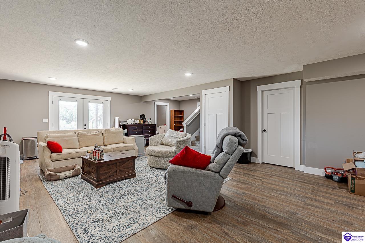 216 Elegance Way Property Photo 19