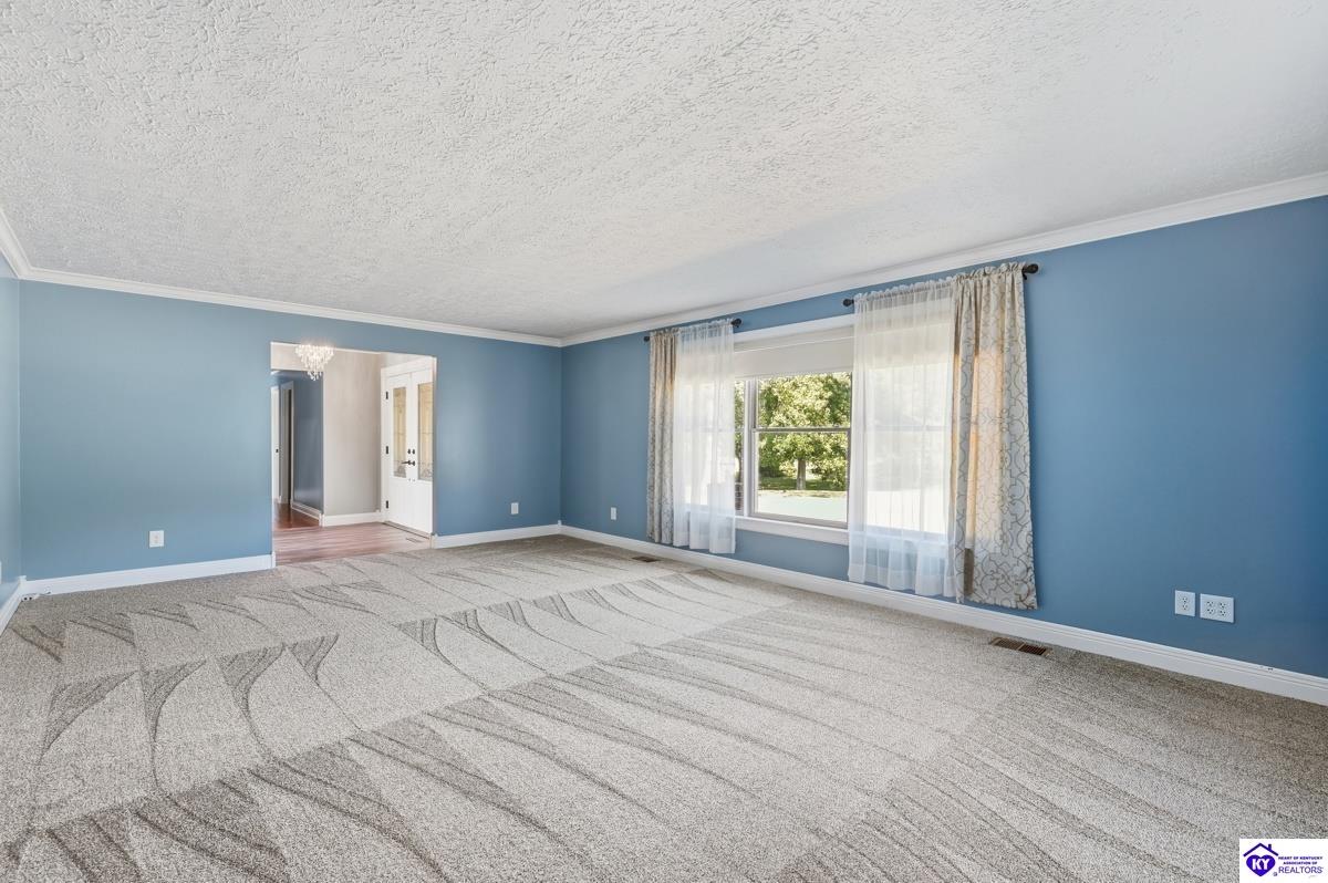 364 Briarwood Circle Property Photo 6