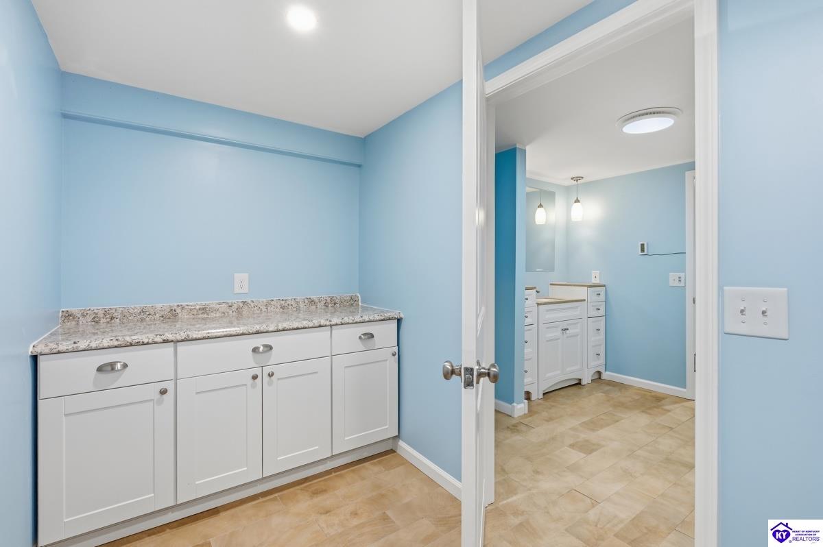 364 Briarwood Circle Property Photo 41