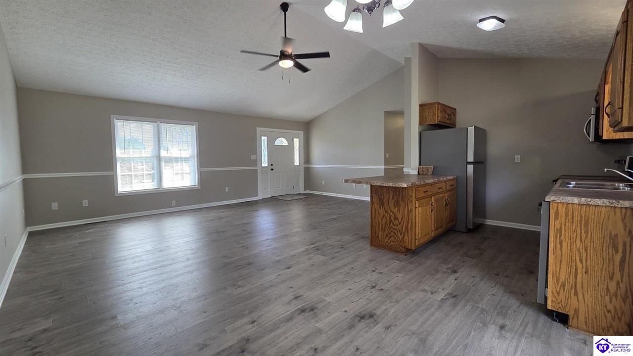 475 Meadow View Lane Property Photo 7
