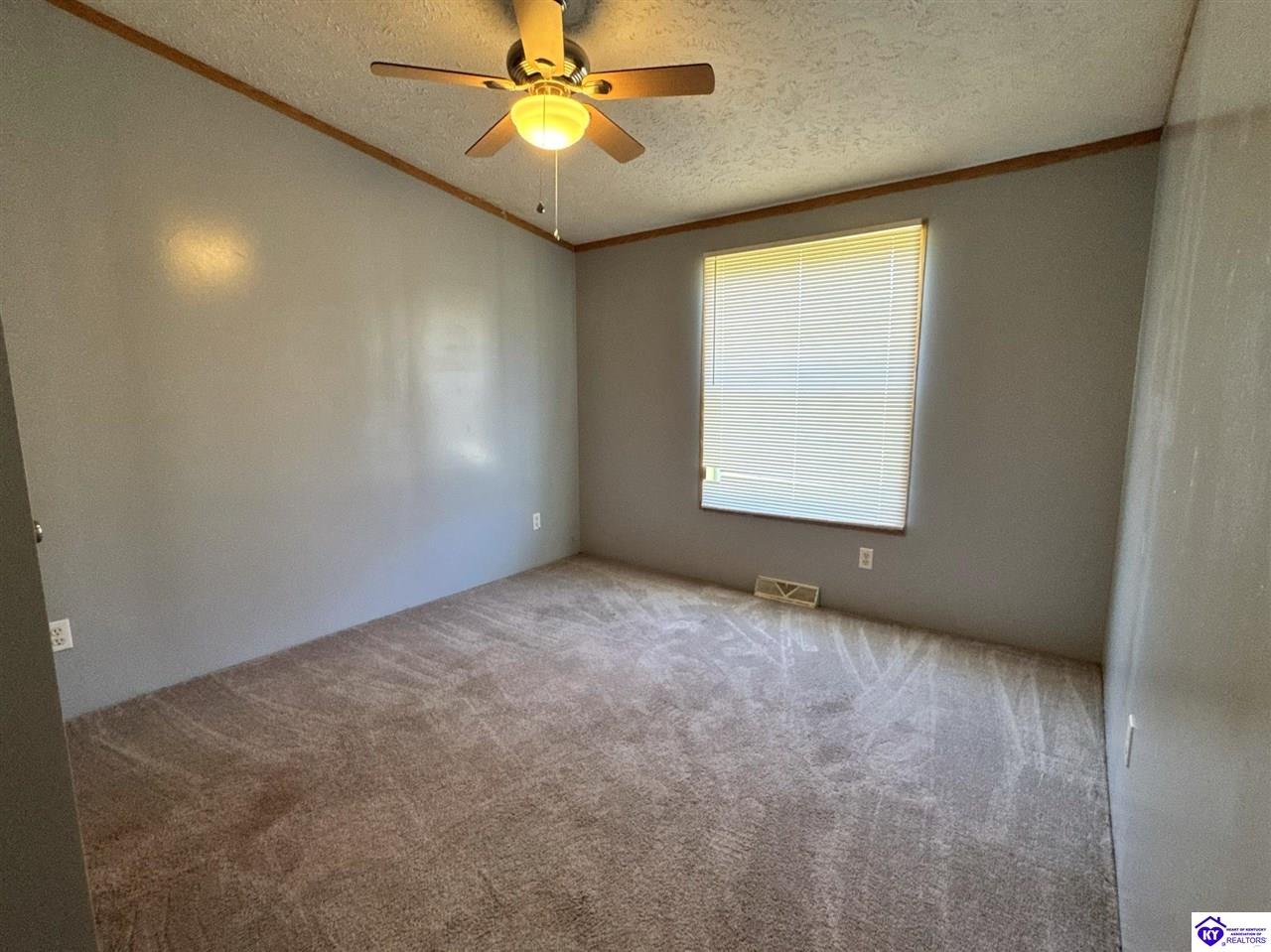 57 Green Acres Road Property Photo 23