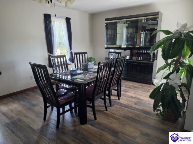 100 Oakwood Drive Property Photo 5