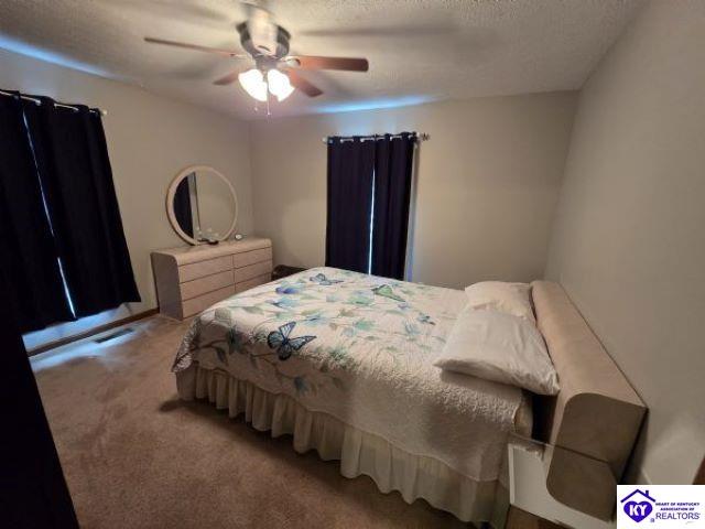 100 Oakwood Drive Property Photo 8