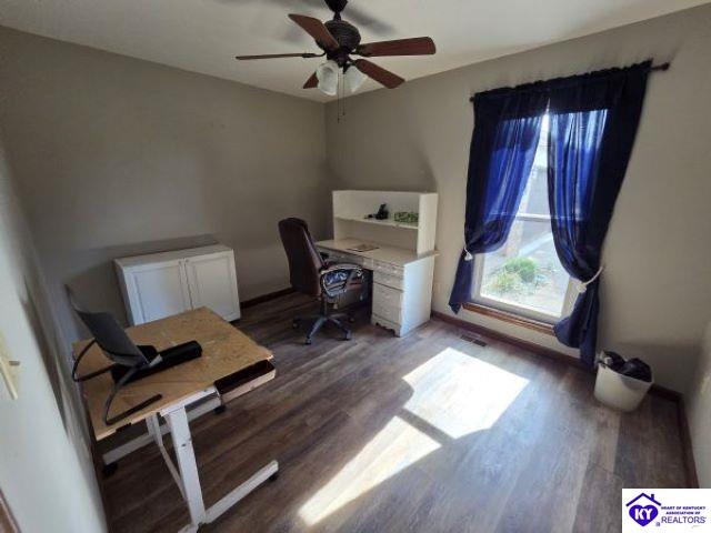 100 Oakwood Drive Property Photo 9