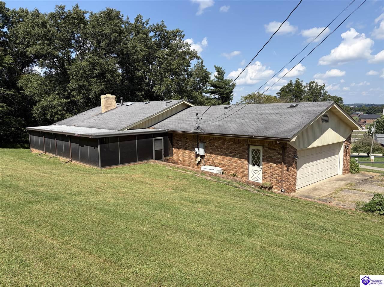 412 Allison Way Property Photo 5