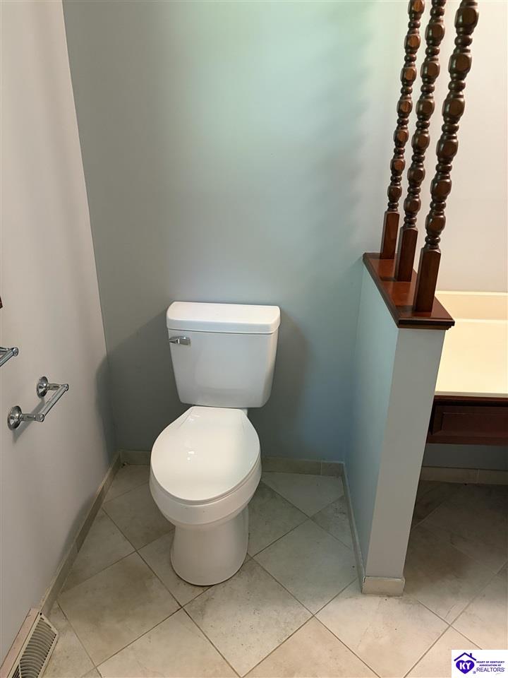 412 Allison Way Property Photo 34