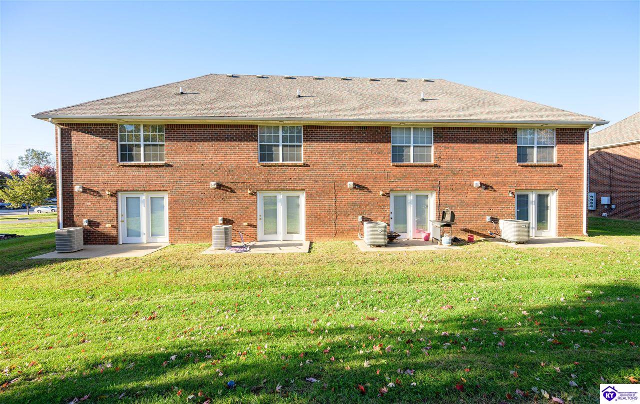 117 119 121 123 Poplar Circle Property Photo 5
