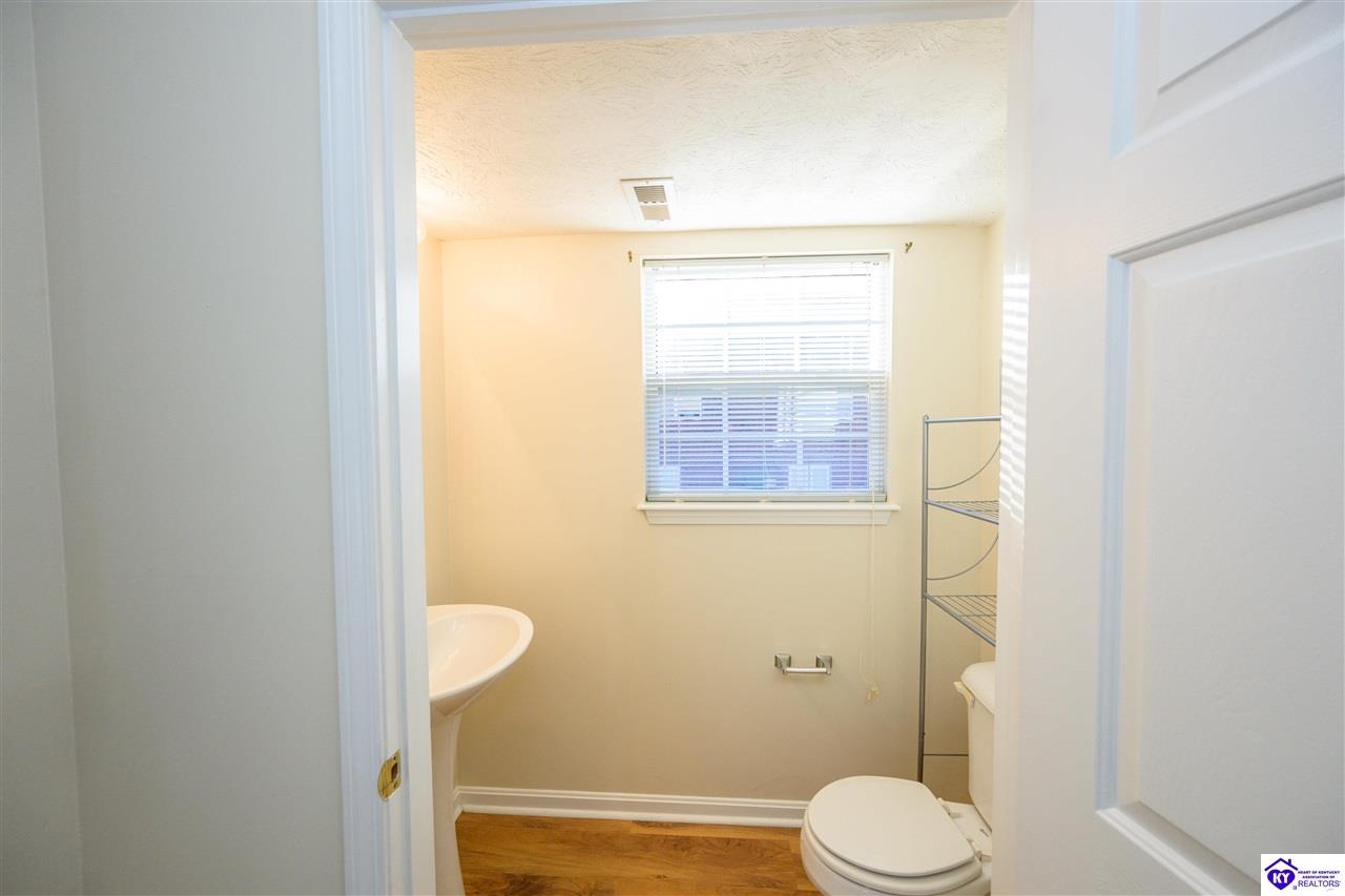 117 119 121 123 Poplar Circle Property Photo 10