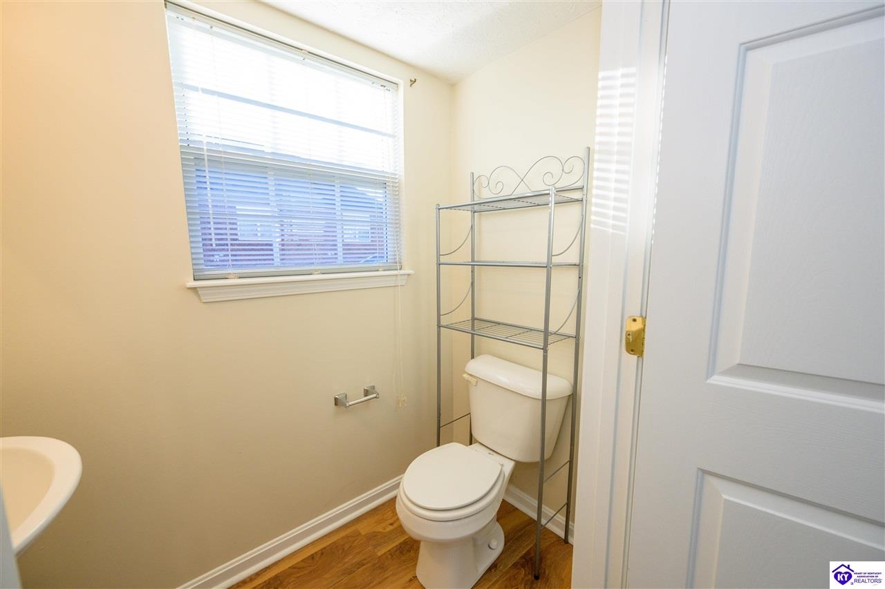 117 119 121 123 Poplar Circle Property Photo 11