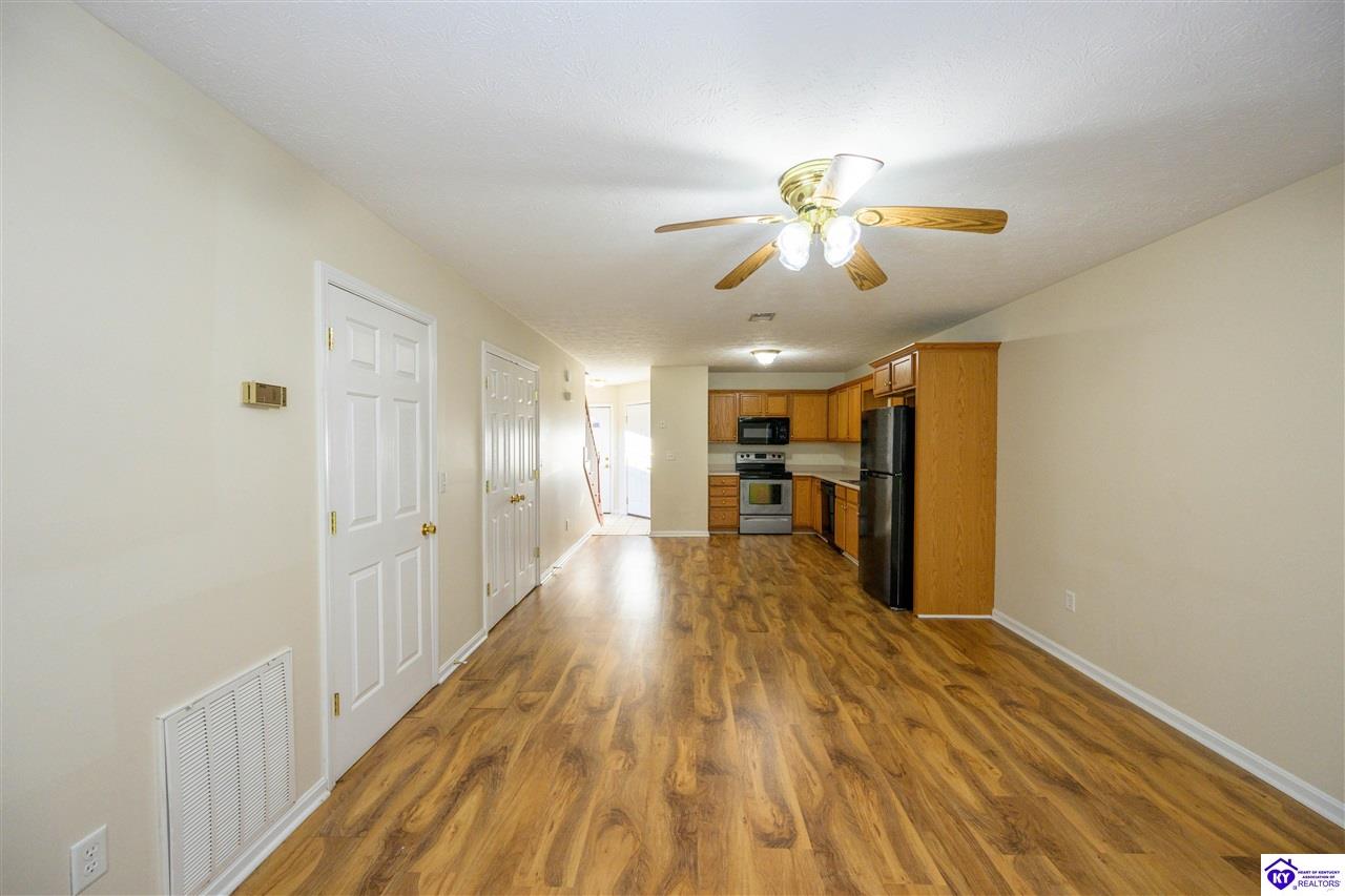 117 119 121 123 Poplar Circle Property Photo 13
