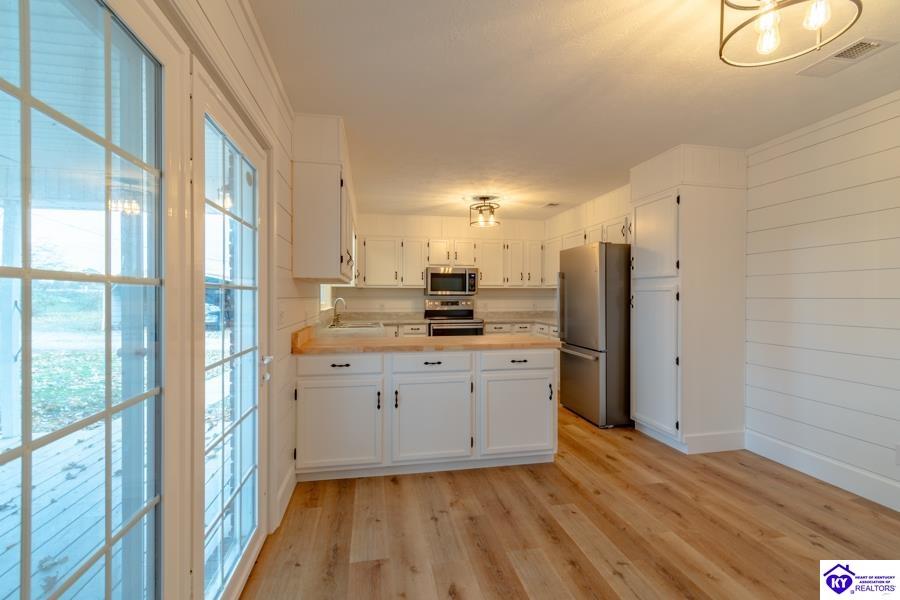 150 Keltner Road Property Photo 14