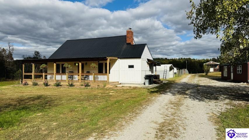 2313 Bowling Green Road Property Photo 2