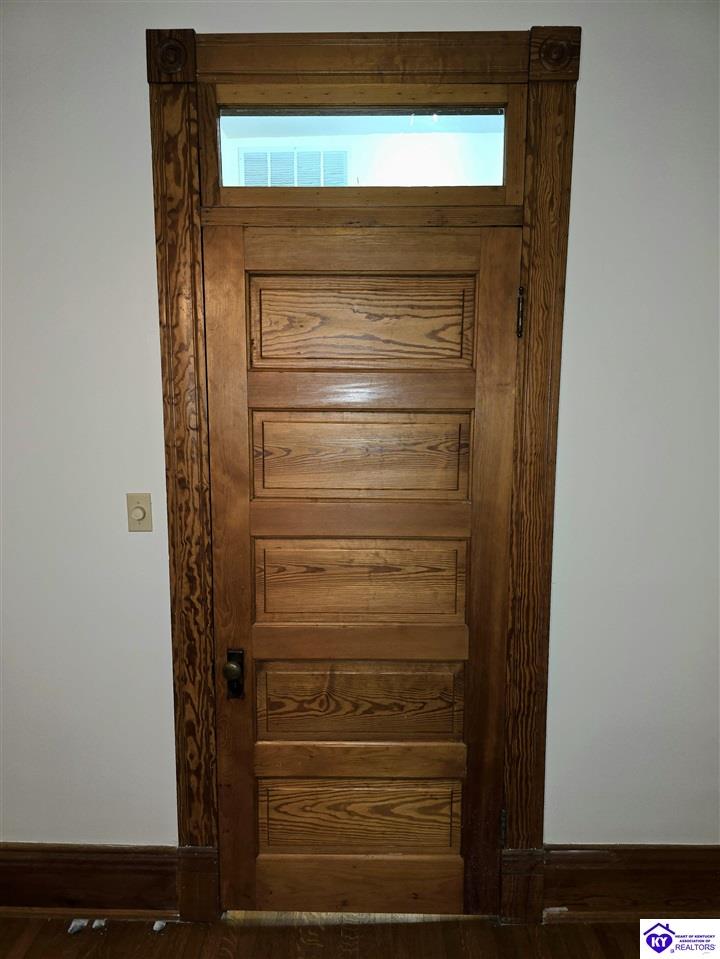 211 E Main Street Property Photo 30