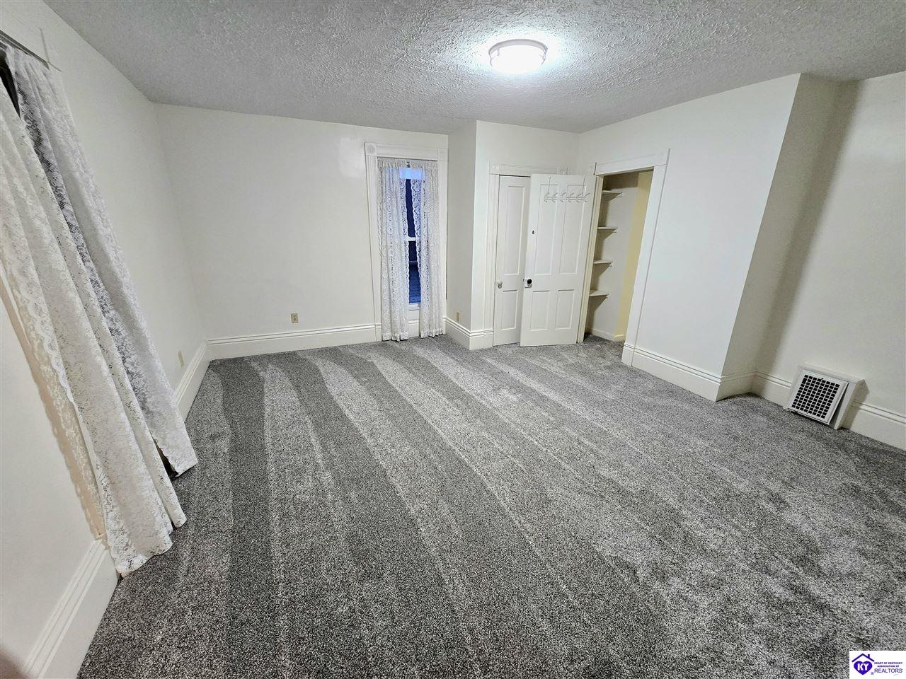 211 E Main Street Property Photo 41