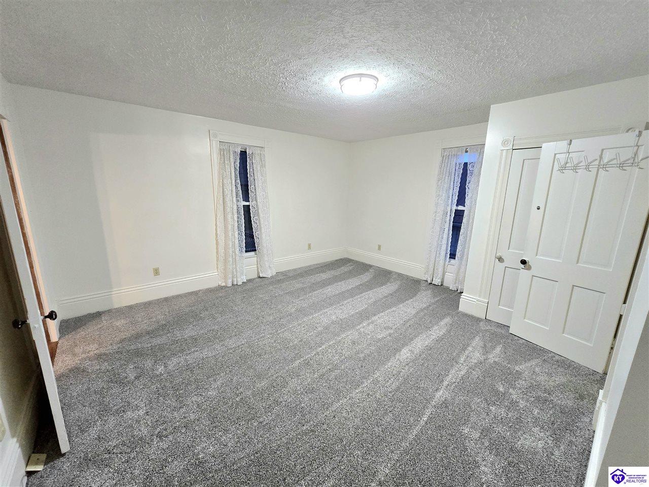 211 E Main Street Property Photo 42