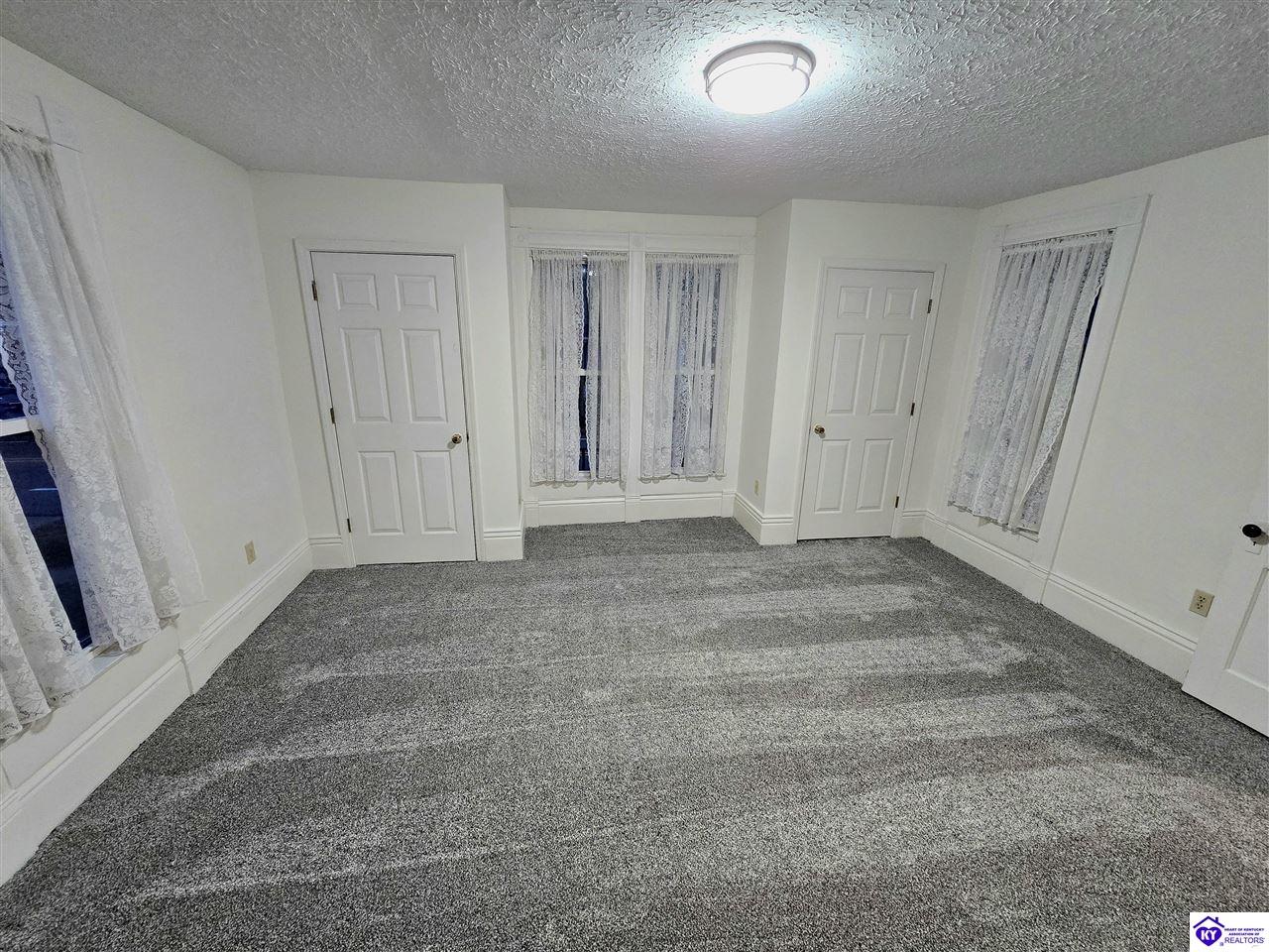 211 E Main Street Property Photo 44