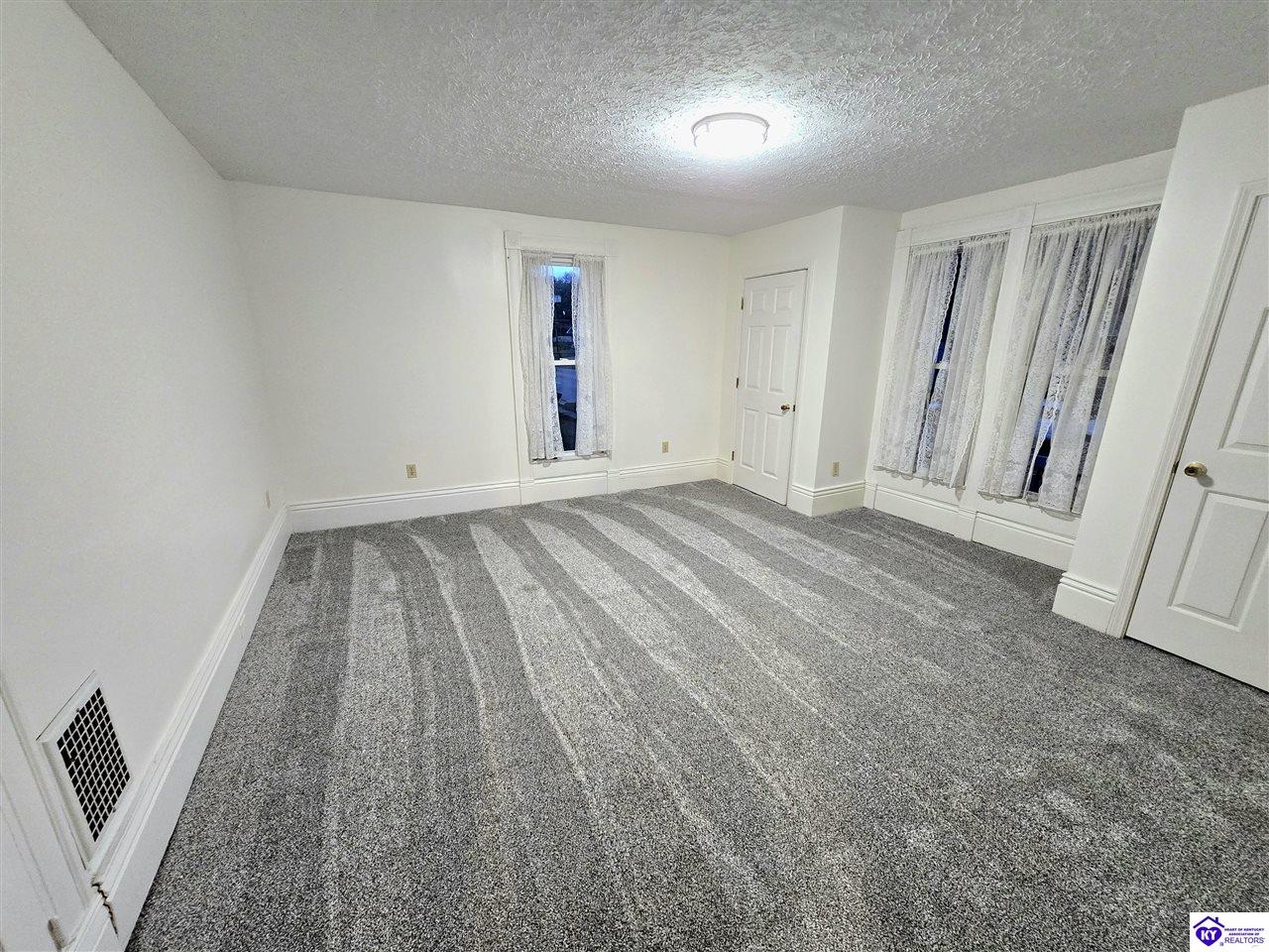 211 E Main Street Property Photo 45