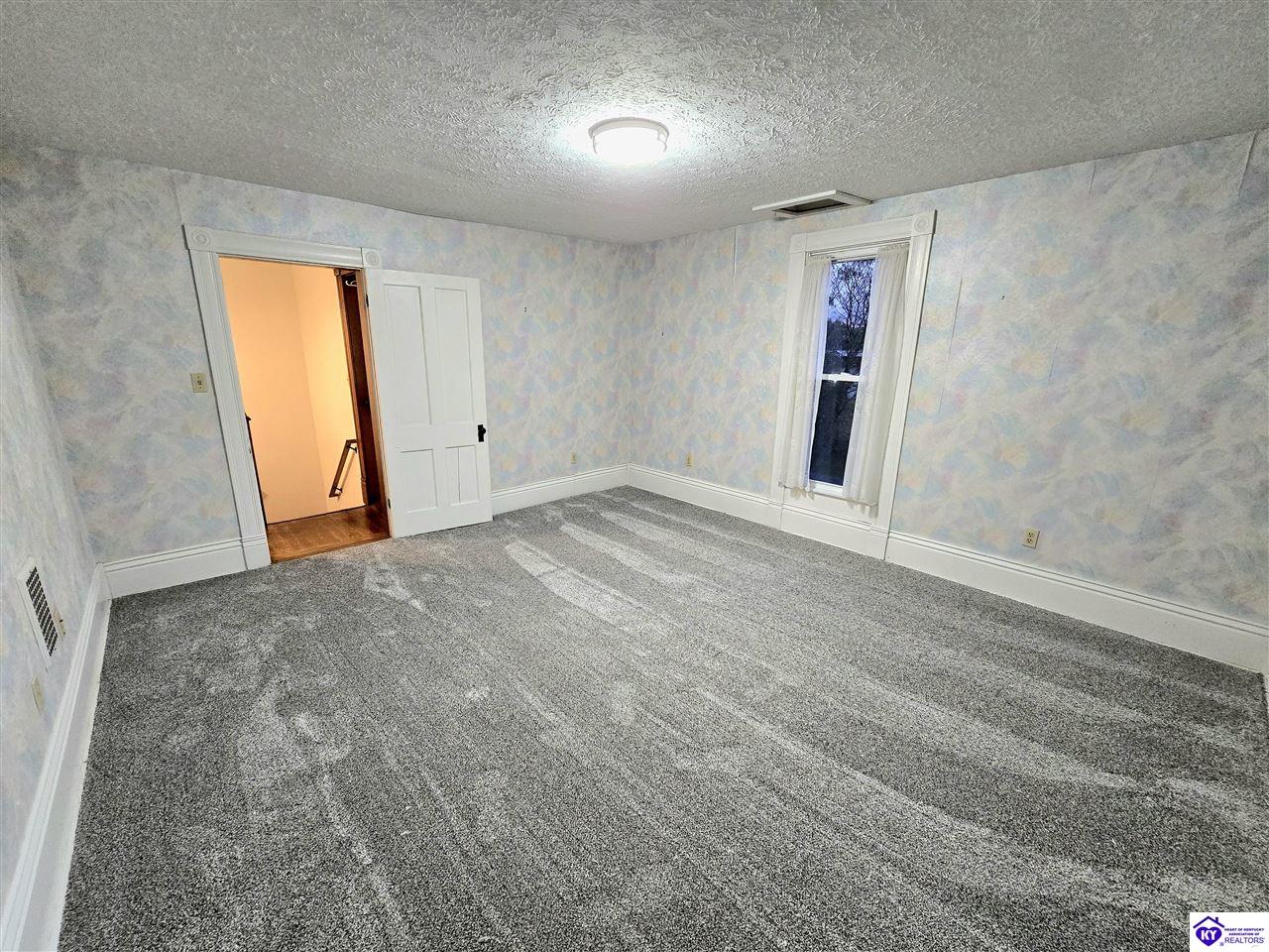 211 E Main Street Property Photo 48