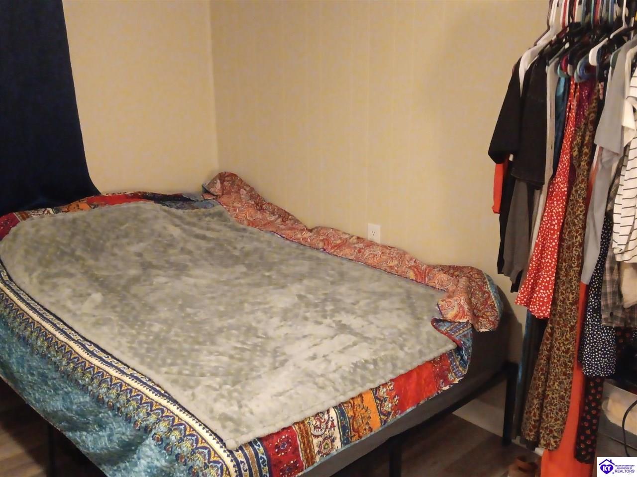 209 Green Street Property Photo 5
