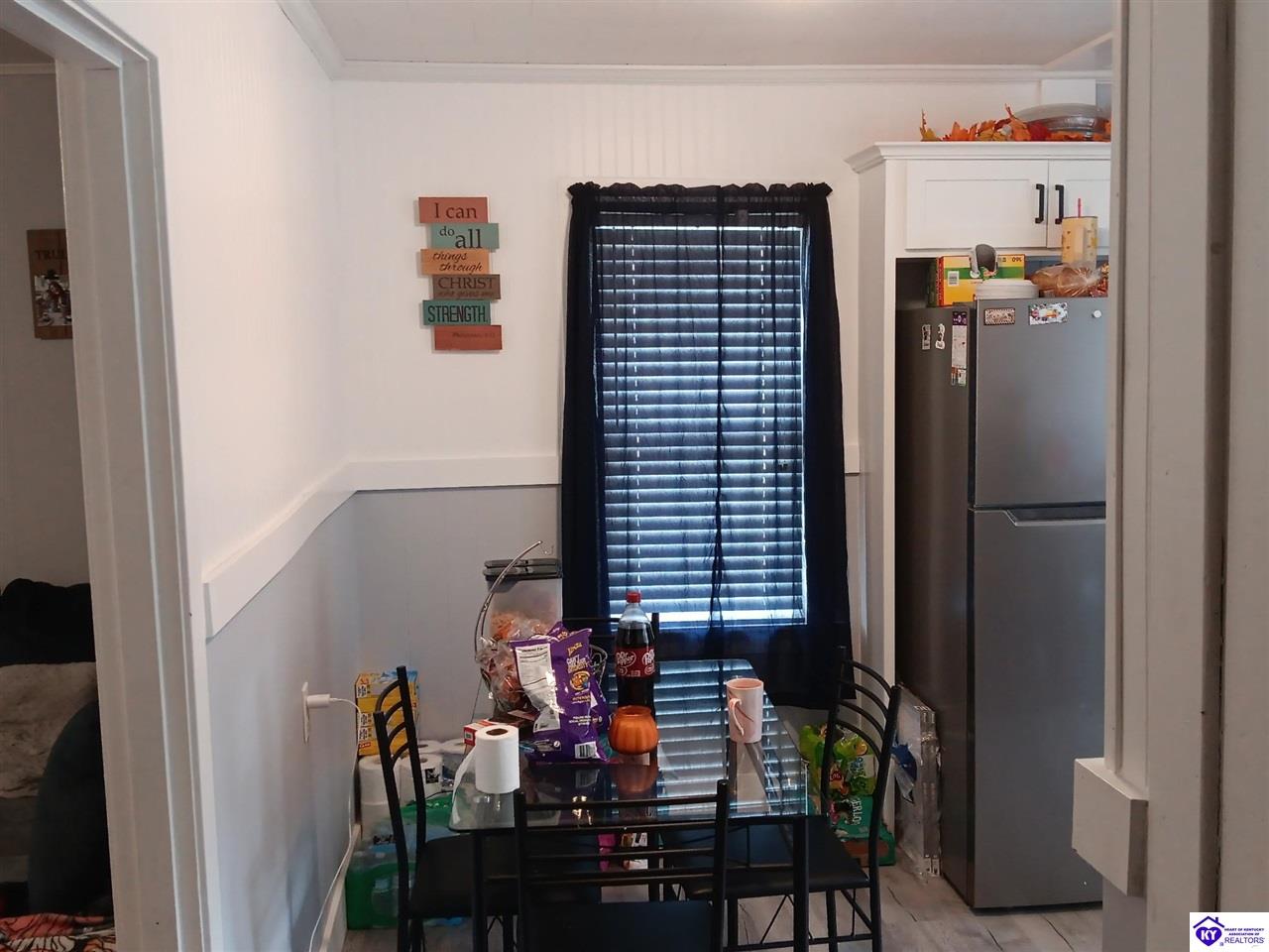 209 Green Street Property Photo 10