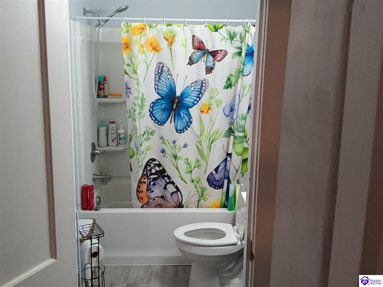 209 Green Street Property Photo 11
