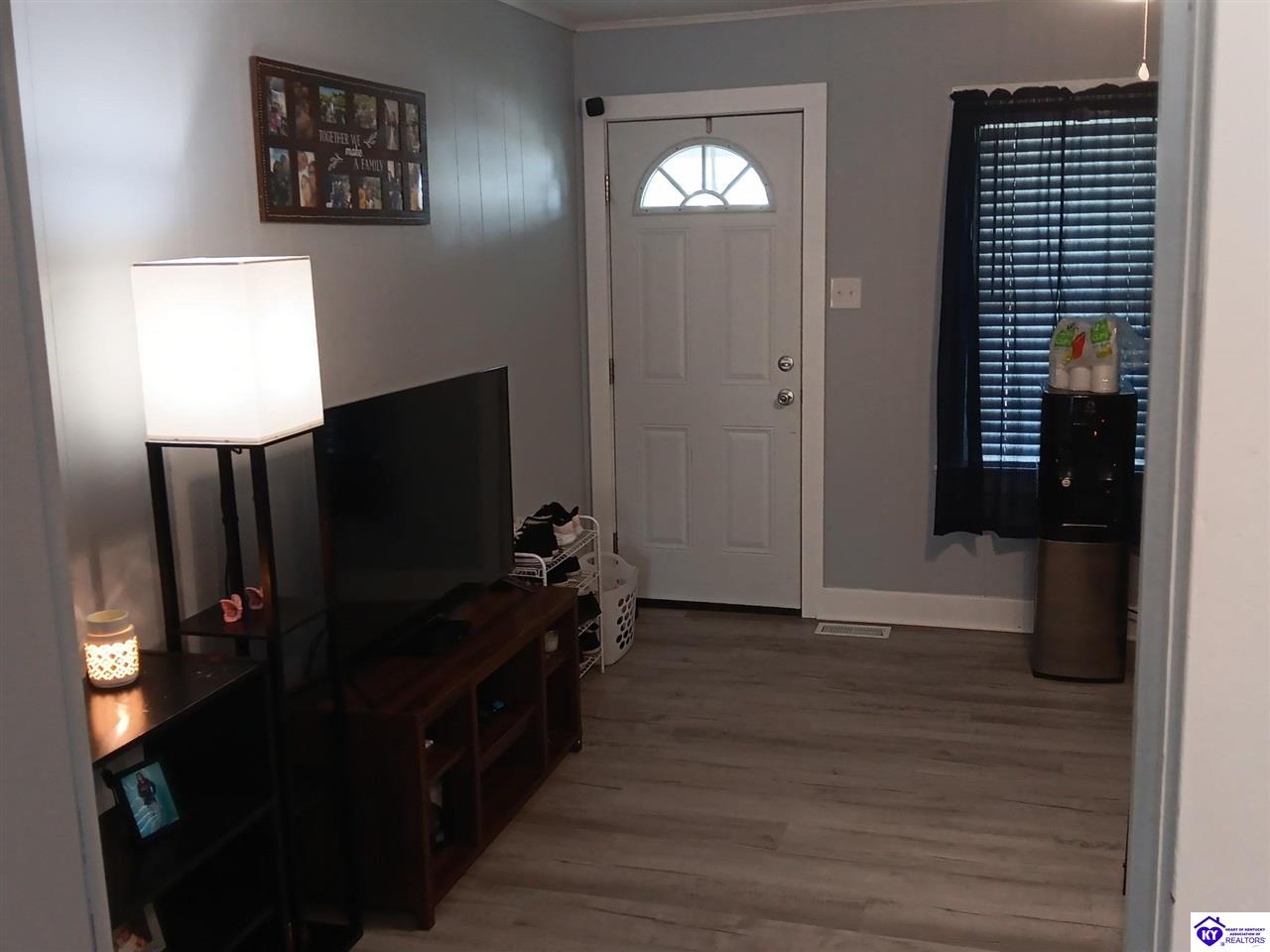 209 Green Street Property Photo 15