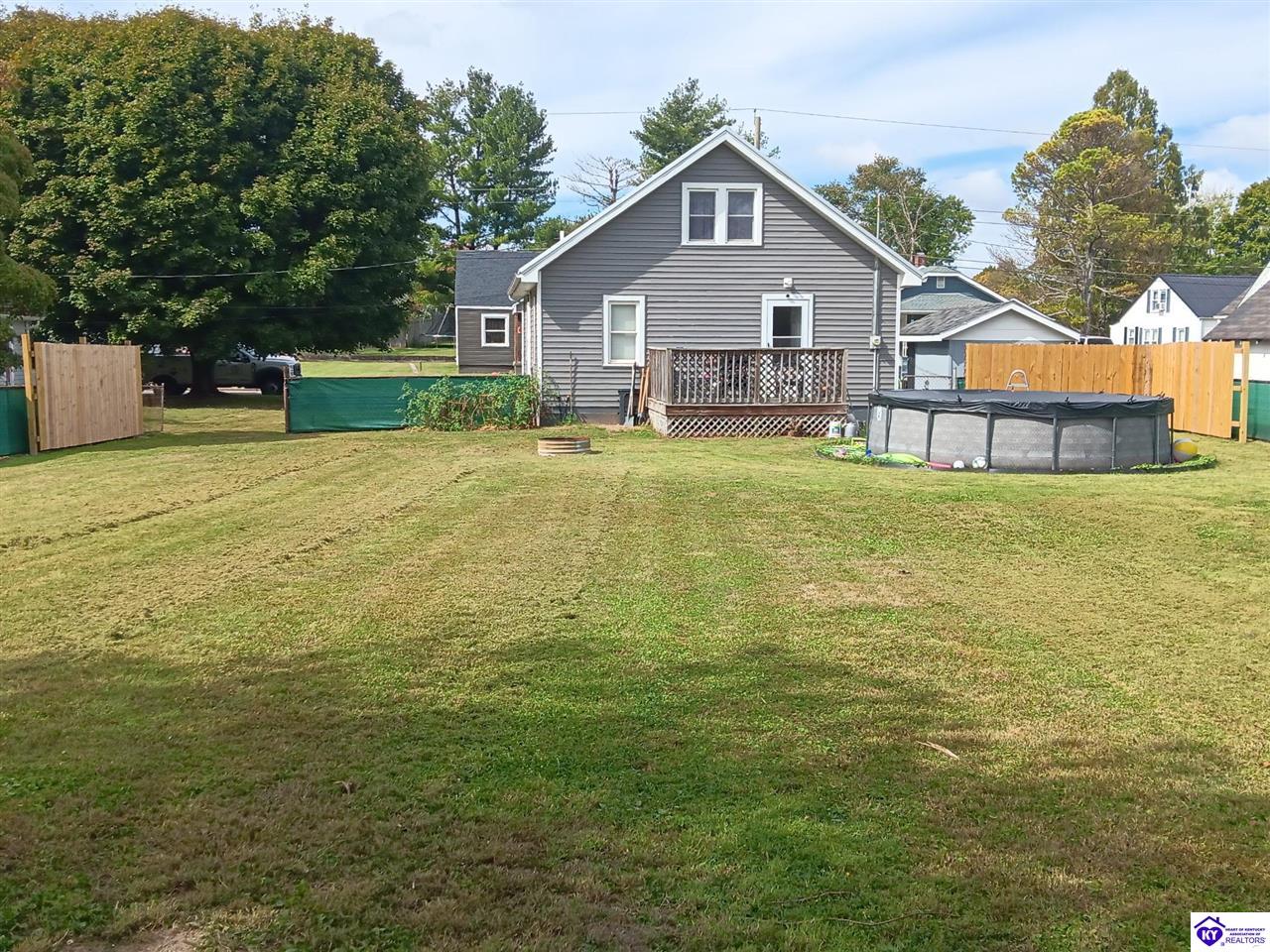 209 Green Street Property Photo 19