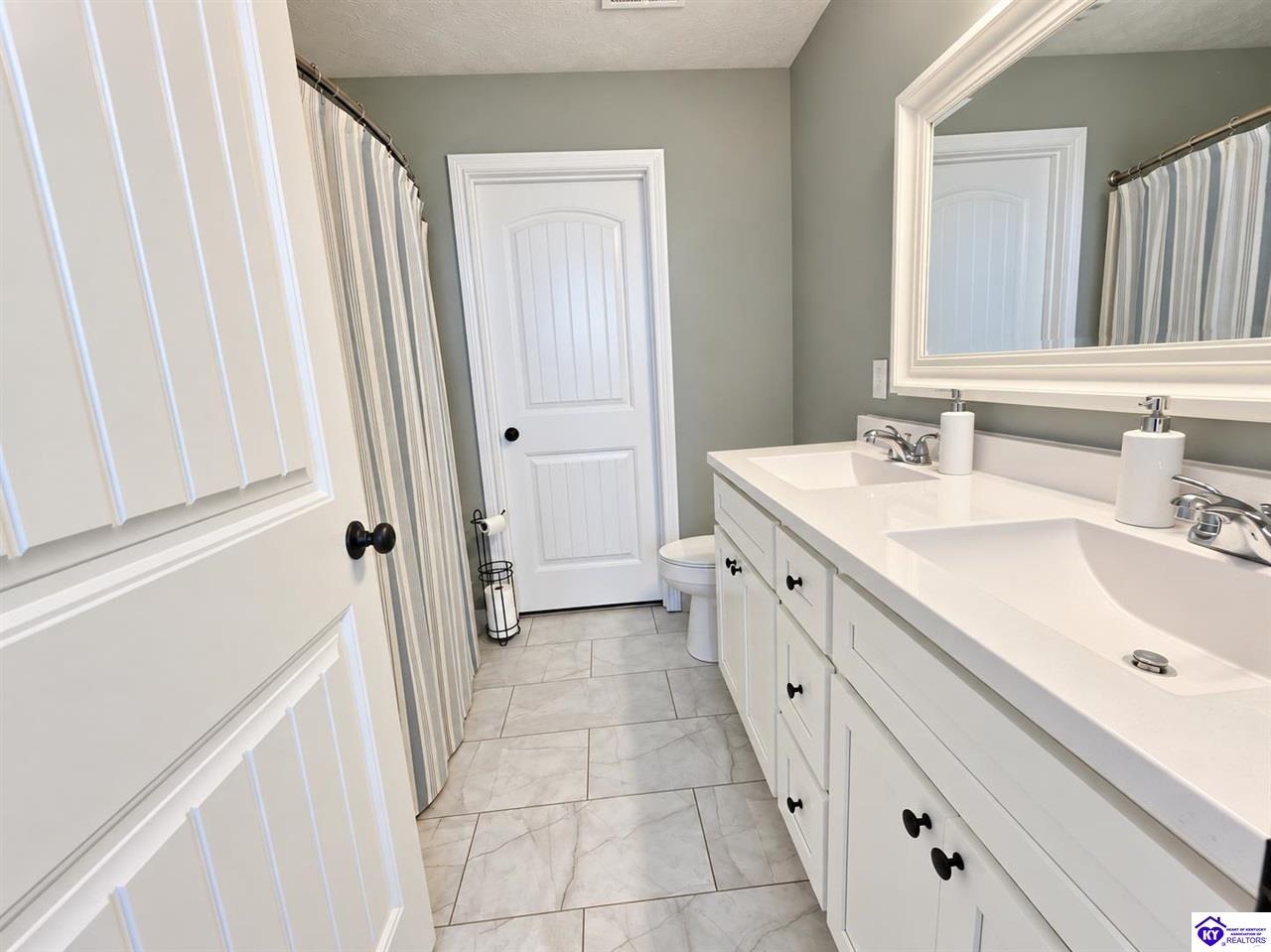 123 Iroquois Trail Property Photo 12