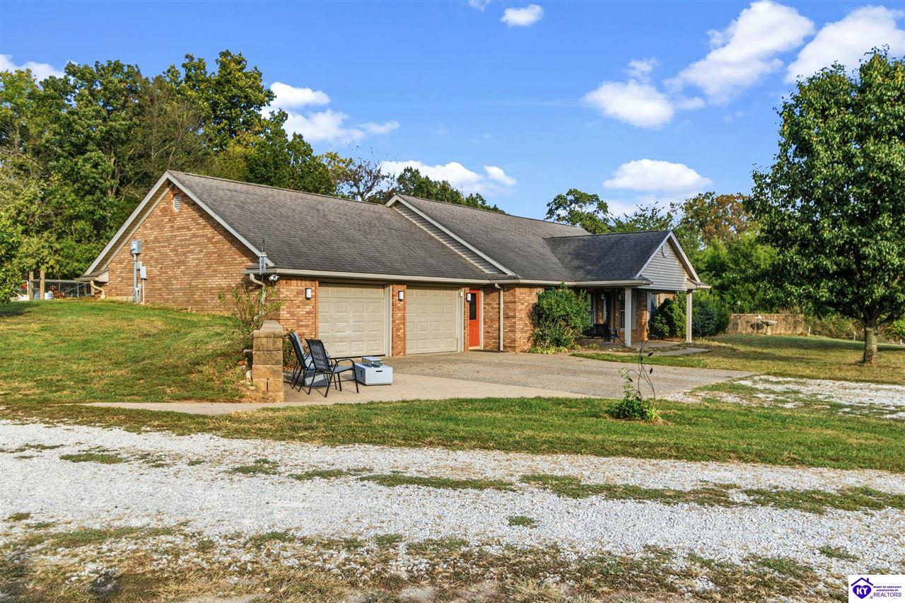 6634 Midway Road Property Photo 3
