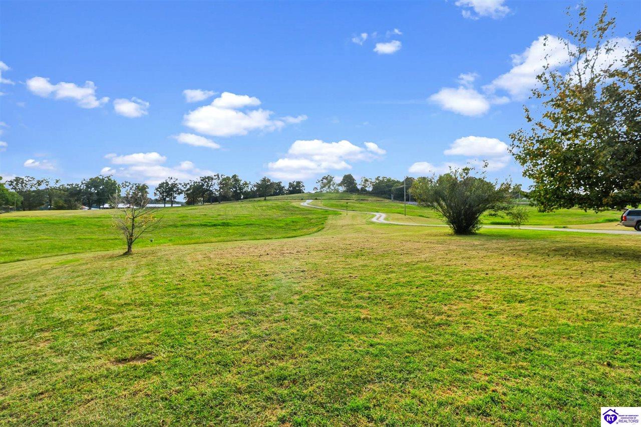6634 Midway Road Property Photo 7