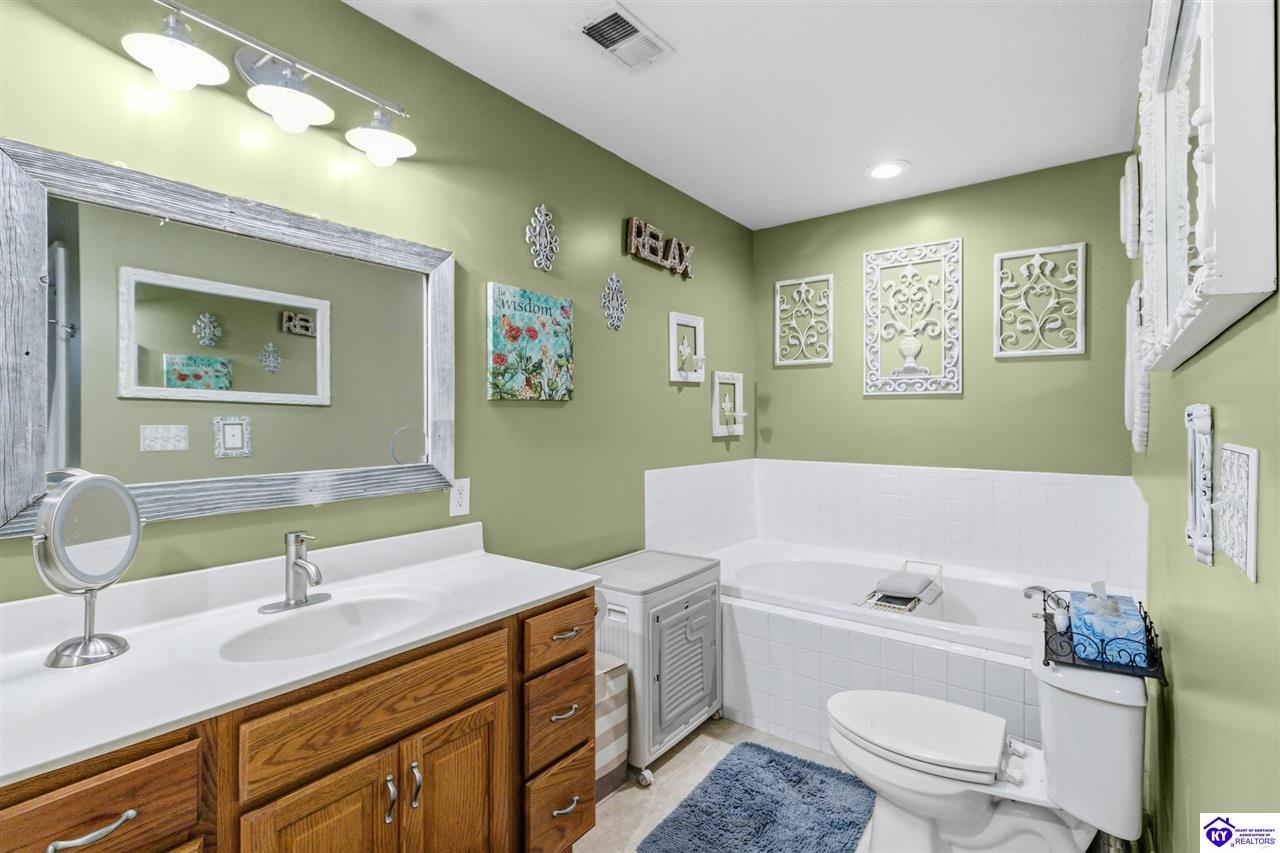 6634 Midway Road Property Photo 30