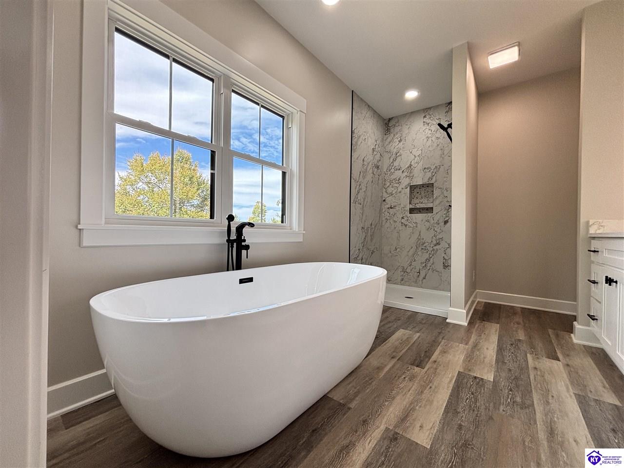 31 Collin Way Property Photo 29