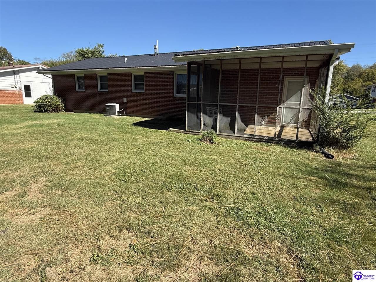 206 Sheridan Drive Property Photo 10
