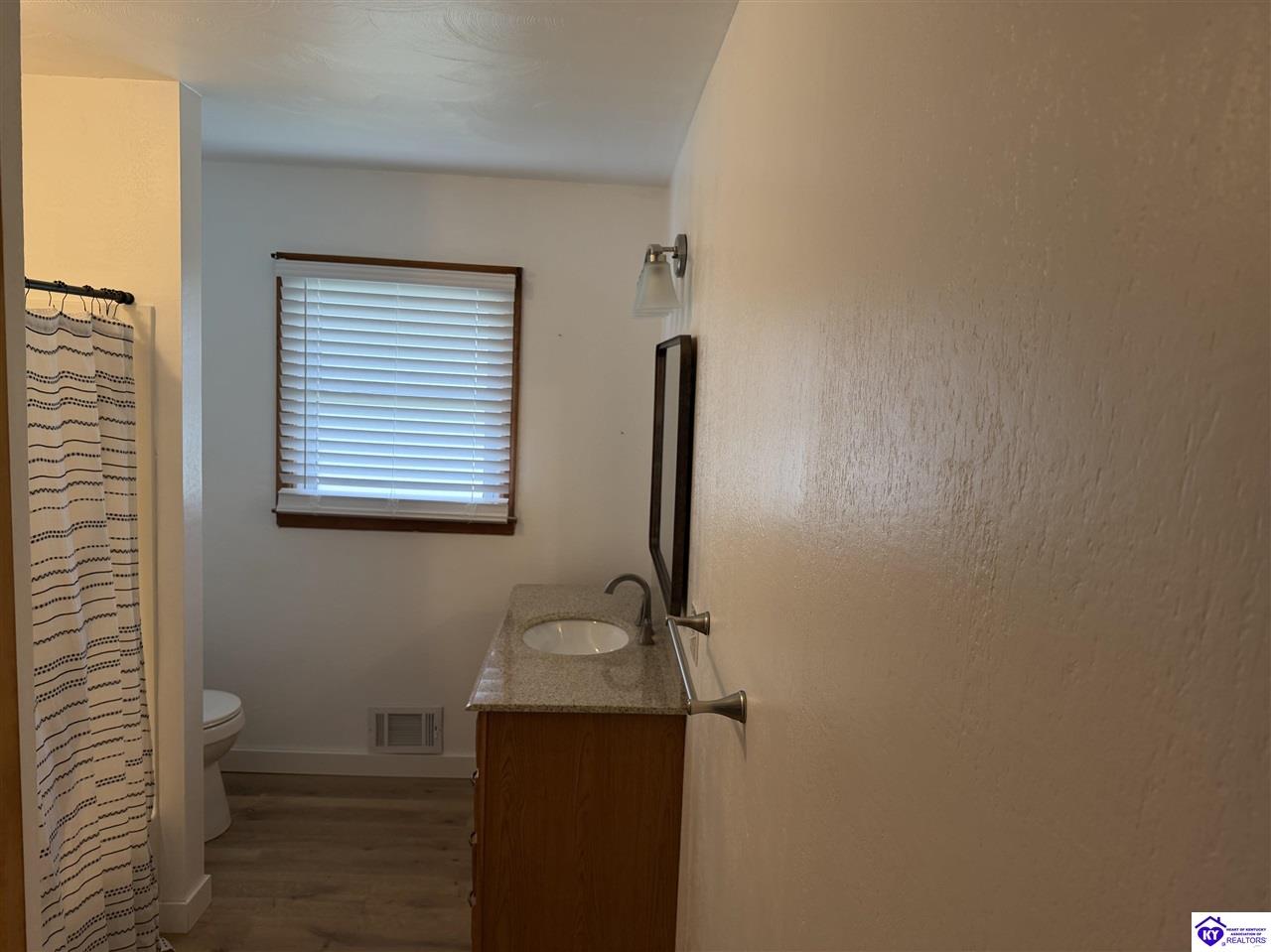 206 Sheridan Drive Property Photo 12