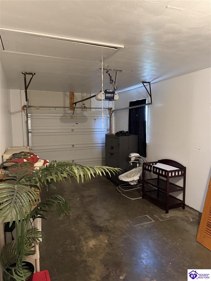 206 Sheridan Drive Property Photo 15