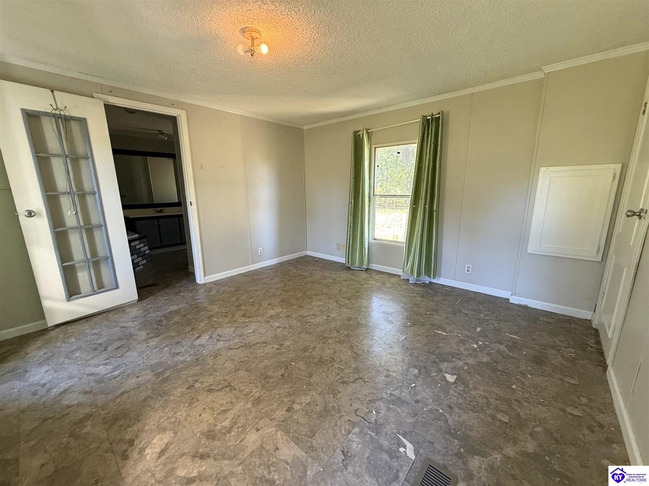 1733 Powell Road Property Photo 28