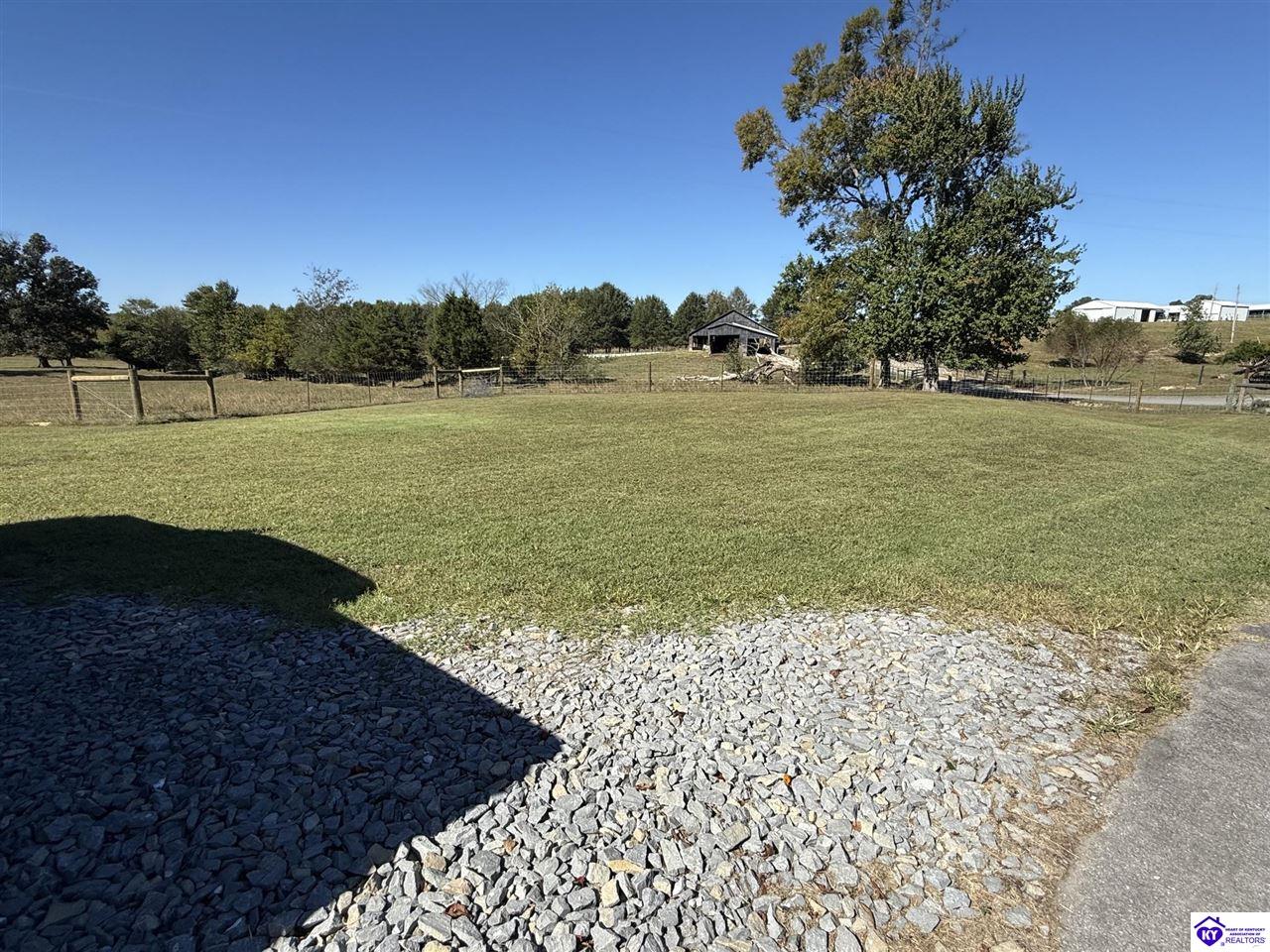 1733 Powell Road Property Photo 33