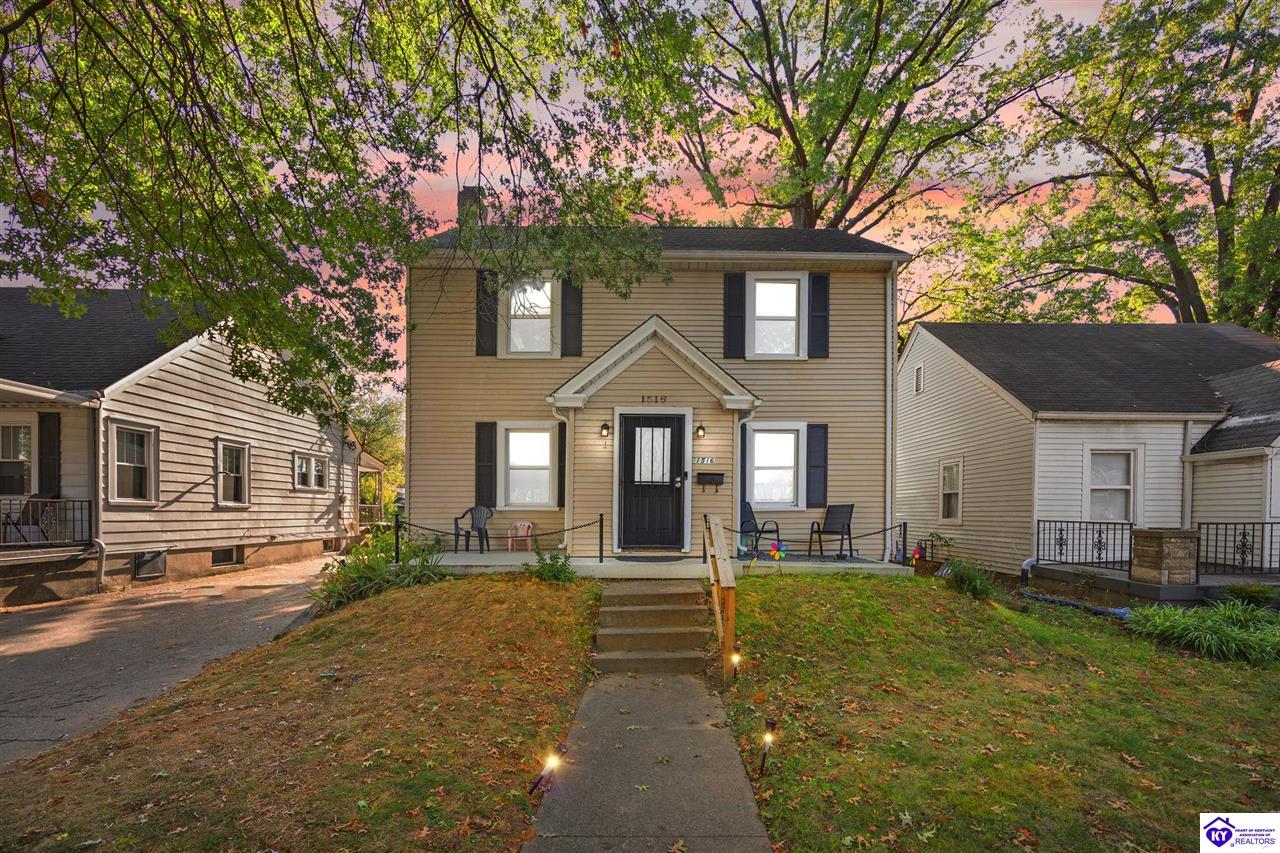 1516 Larchmont Avenue Property Photo 1