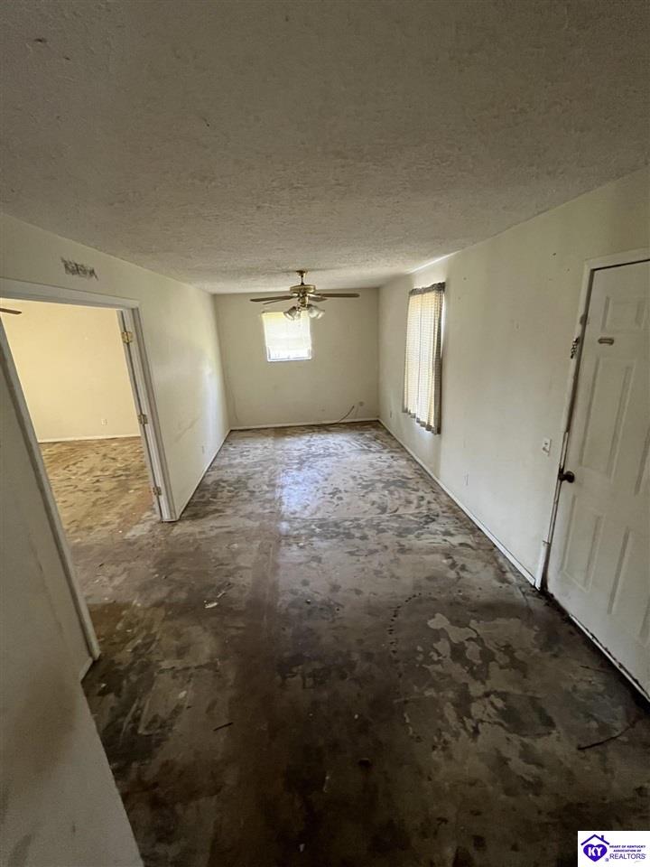 618 Carolyn Street Property Photo 8