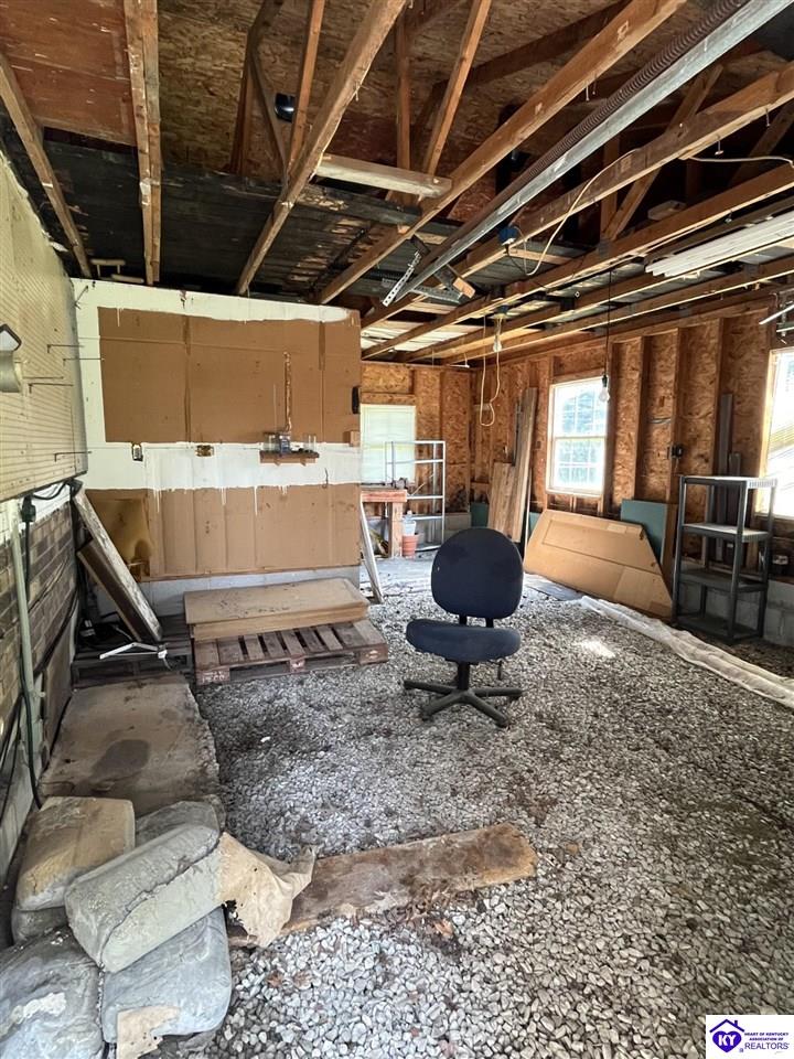 618 Carolyn Street Property Photo 12