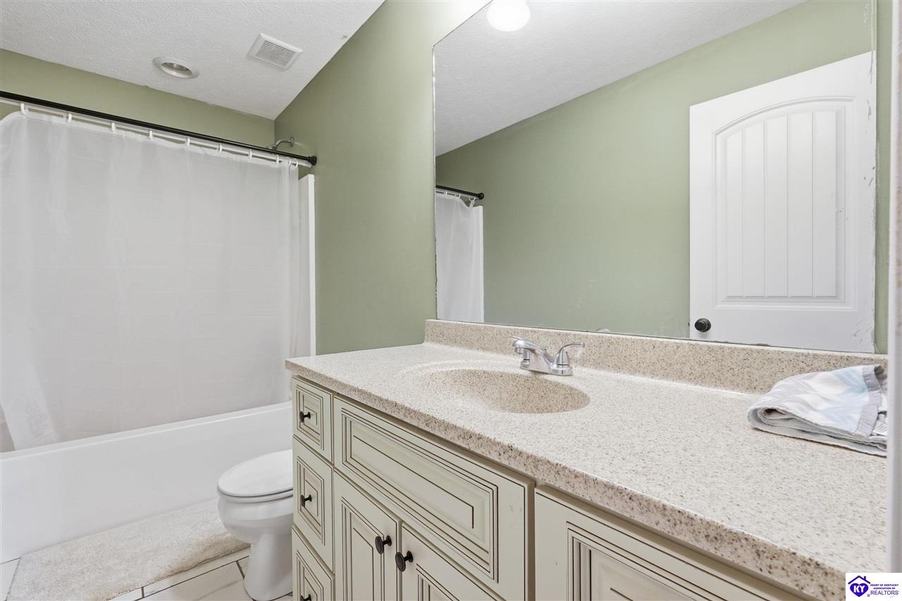 100 Ballard Springs Drive Property Photo 18