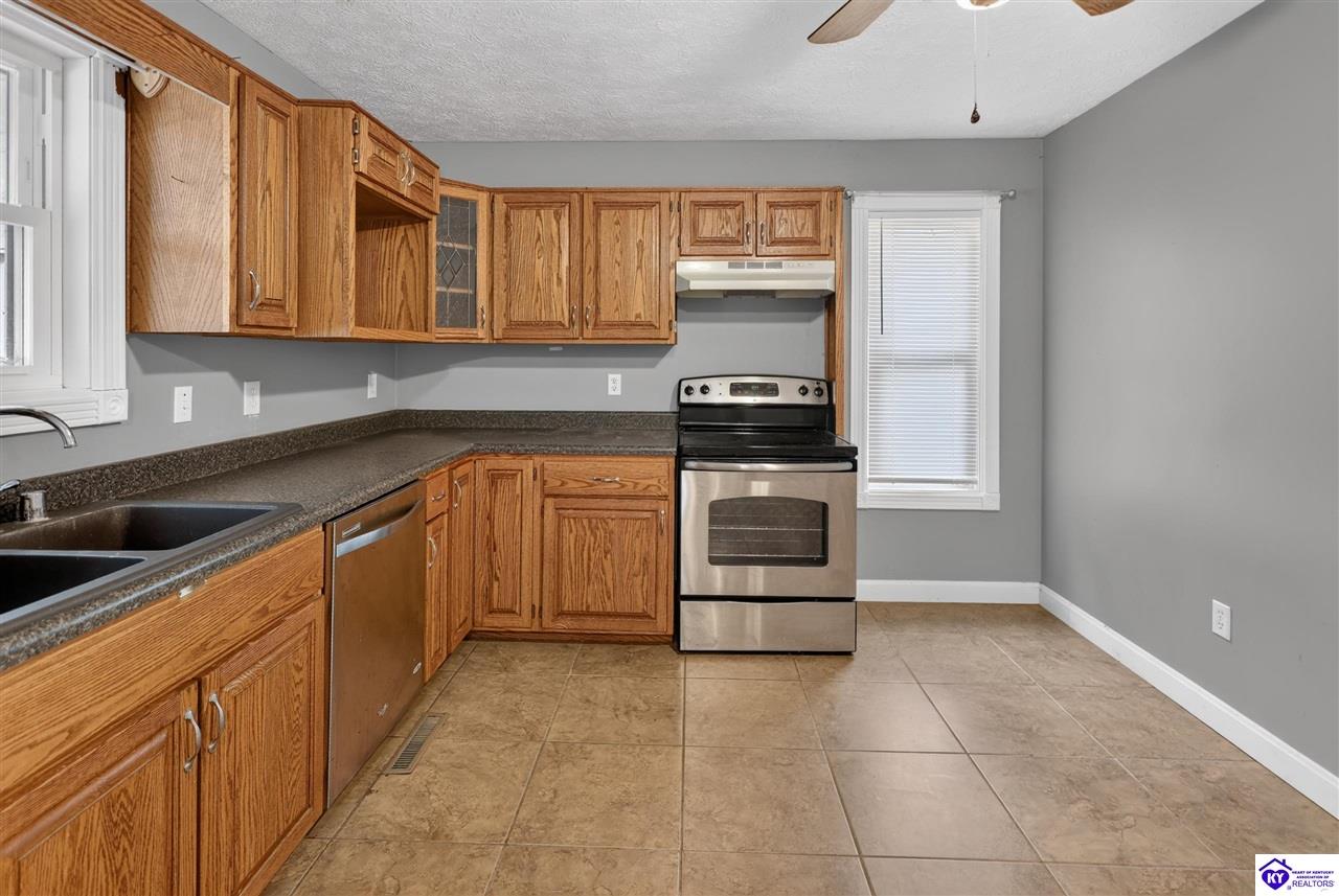 150 S L And N Turnpike Road Property Photo 17